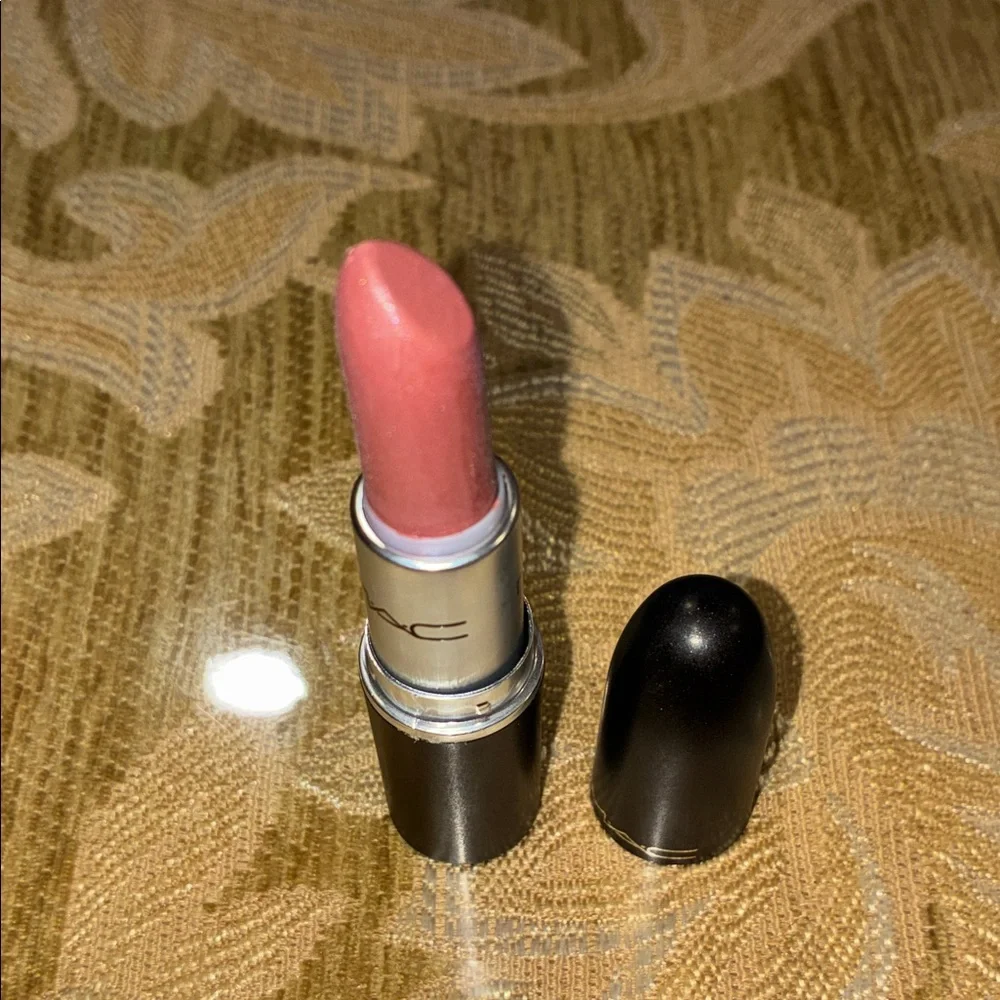 NEW RARE DISCONTINUED MAC Cosmetics Lustre EMPOWERED FULL SIZE Lipstick AB9